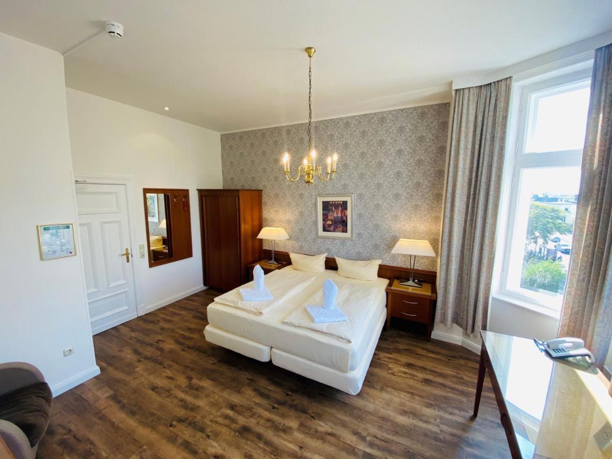 Kaiserhof 3*
